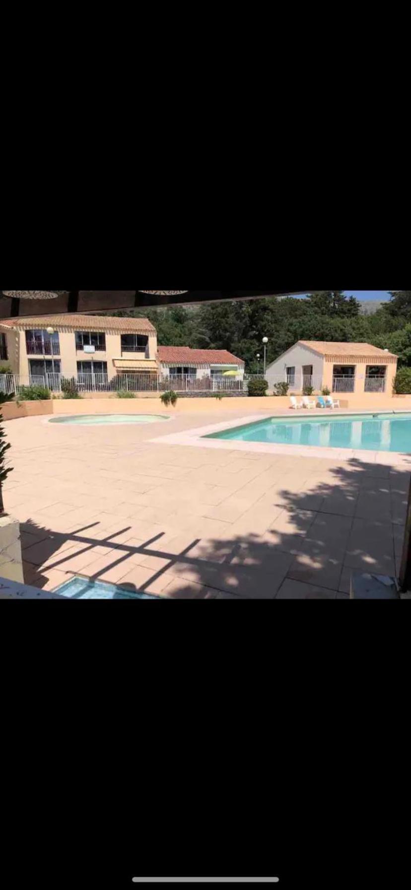 Maisonnette Dans Belle Residence Saint-Vallier-de-Thiey Eksteriør bilde